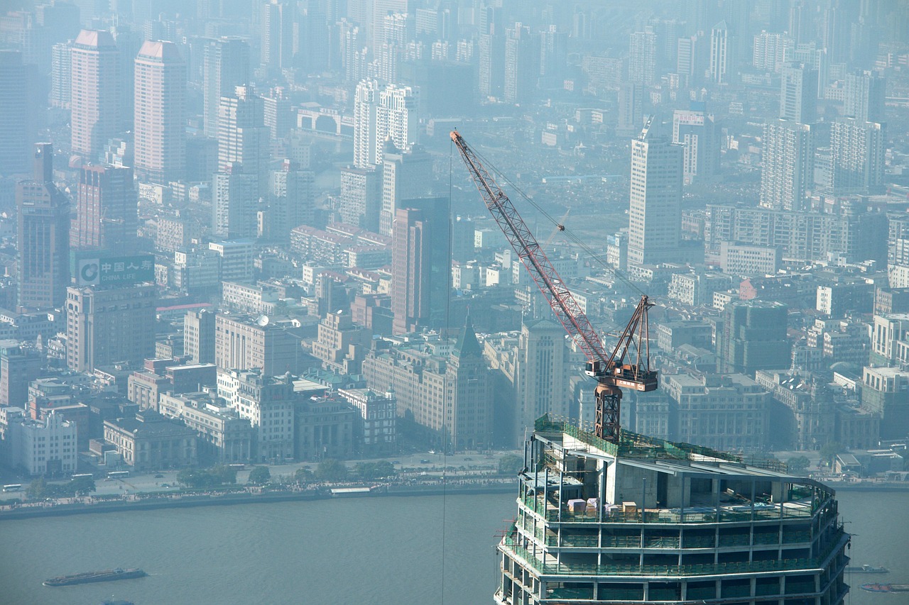 星岸城价格暴跌揭秘，市场变化下的楼市风云