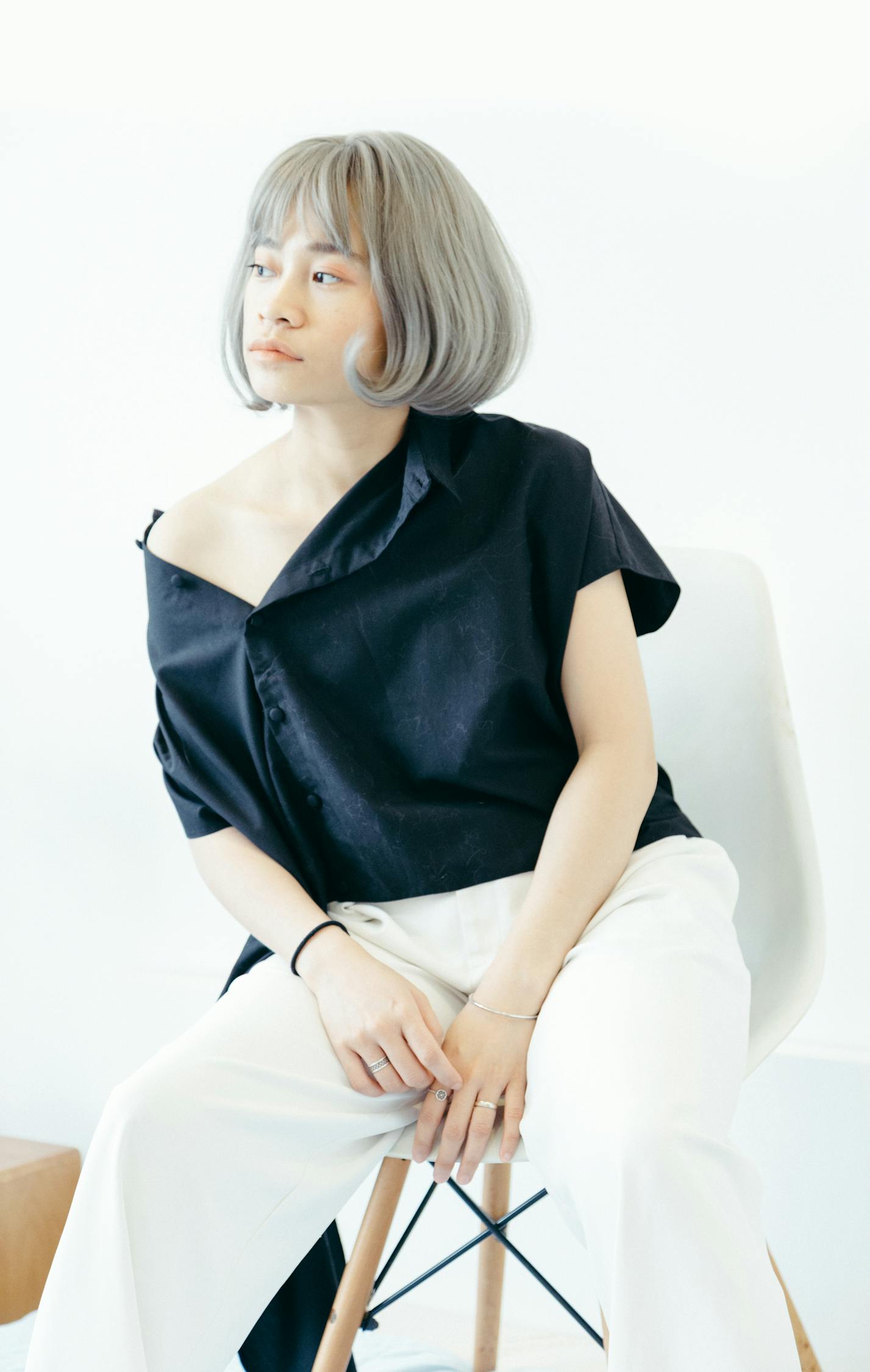 马伊俐/琍最新短发造型，时尚先锋，独立女性魅力展现