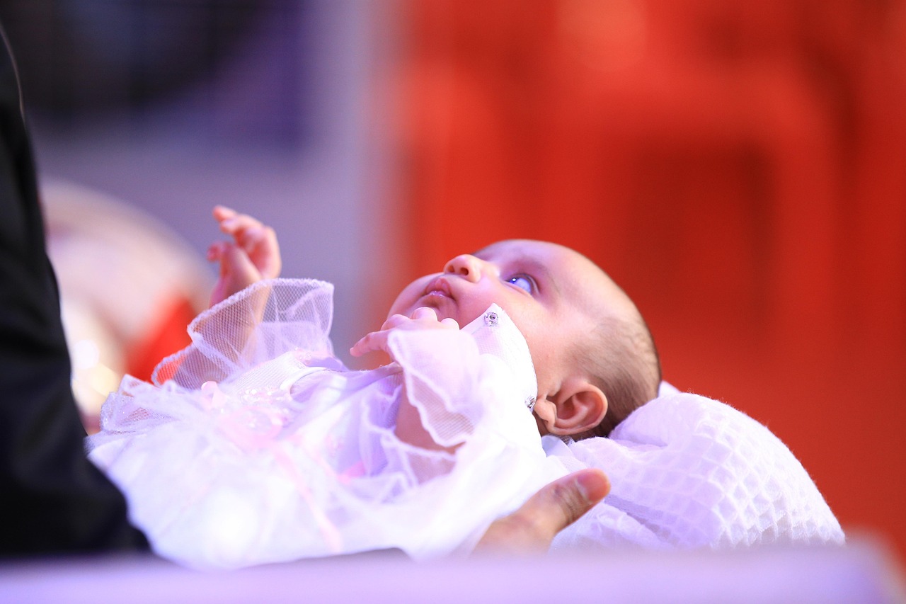 纯情小娇妻,爱的绽放与成长最新章节